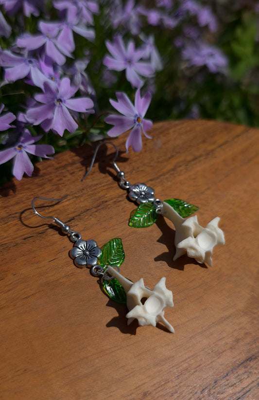 Blood Python Vertebrae Floral Jewelry Set